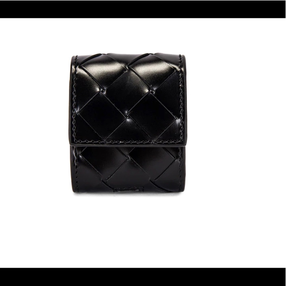 Bottega Veneta AirPods Regular case